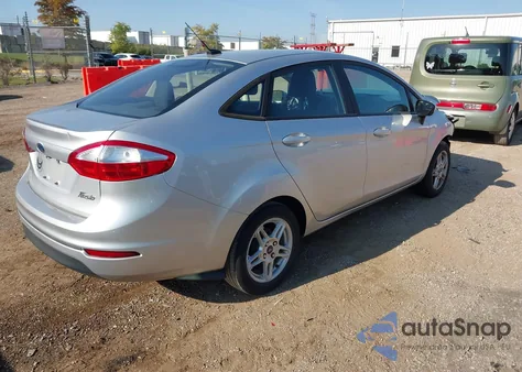 2019 Ford Fiesta Se z USA, uszkodzony, nr VIN 3FADP4BJ8KM116417